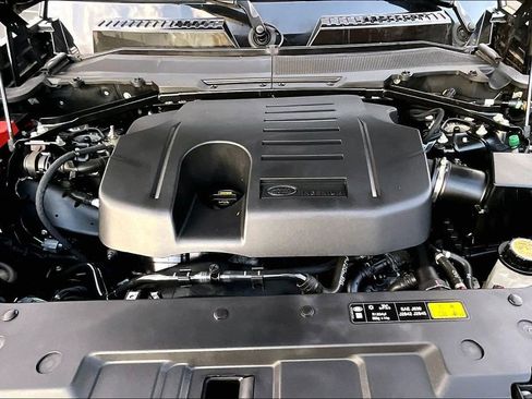 Used 2023 Land Rover Defender 110 X-Dynamic SE image 30