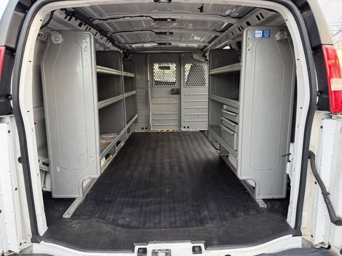 Used 2019 Chevrolet Express 2500 w/ Driver Convenience Package image 26