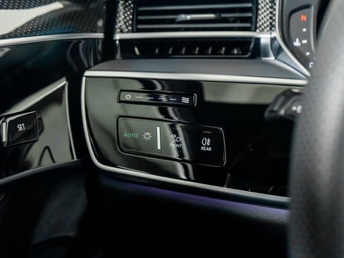 Used 2025 Audi S8 image 45