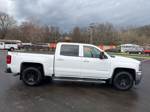Used 2016 Chevrolet Silverado 1500 LT w/ Max Trailering Package image 6