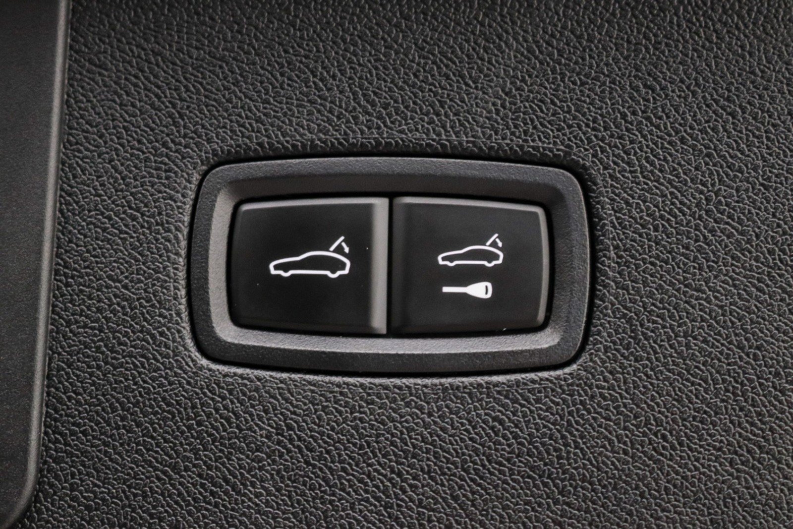 Used 2022 Porsche Cayenne Platinum Edition AWD/4WD image 37