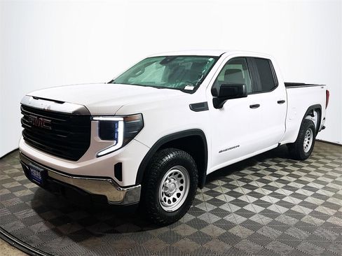 Used 2023 GMC Sierra 1500 Pro w/ Pro Value Package image 4