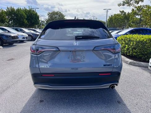 Used 2025 Honda HR-V Sport image 3