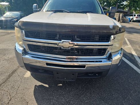 Used 2007 Chevrolet Silverado 2500 LT AWD/4WD image 11