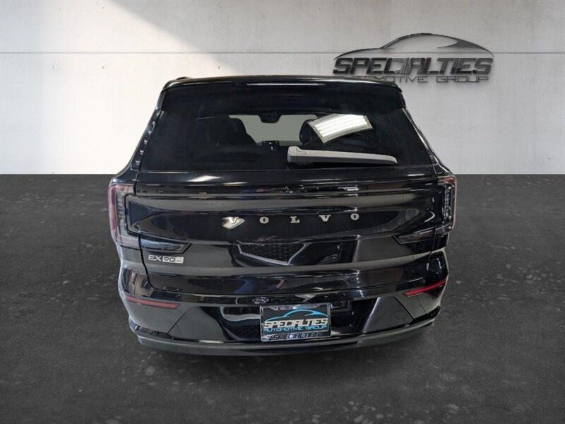 Used 2025 Volvo EX90 Ultra AWD/4WD image 9