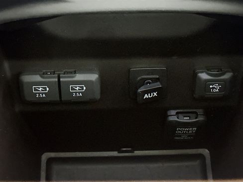 Used 2017 Acura MDX Sport Hybrid w/ Advance Pkg image 26