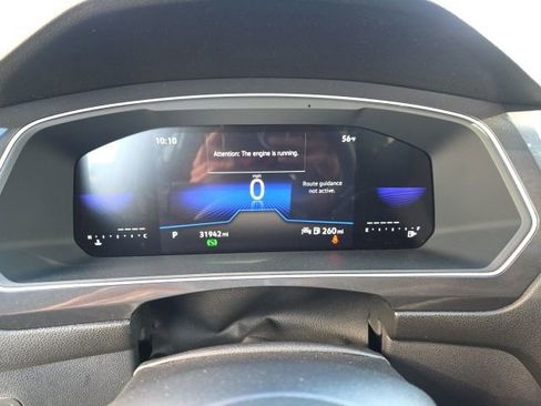 Used 2023 Volkswagen Tiguan SE image 17