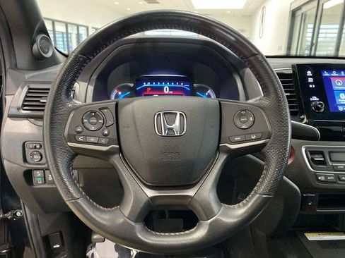 Used 2022 Honda Pilot TrailSport image 23