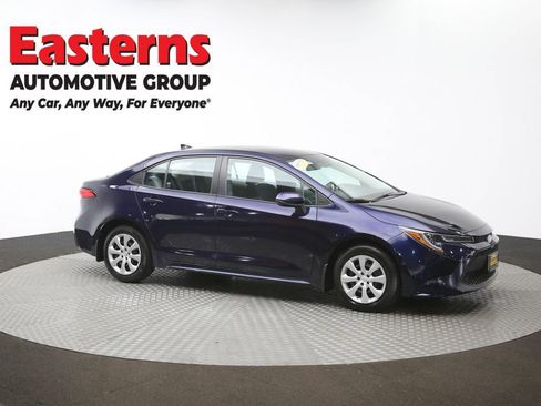 Used 2022 Toyota Corolla LE w/ Carpet Mat Package (TMS) image 46