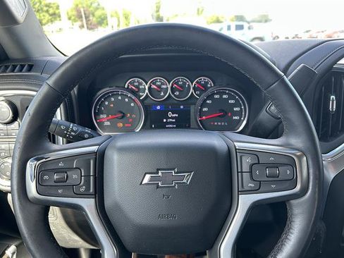 Used 2020 Chevrolet Silverado 1500 LT Trail Boss w/ Convenience Package AWD/4WD image 18