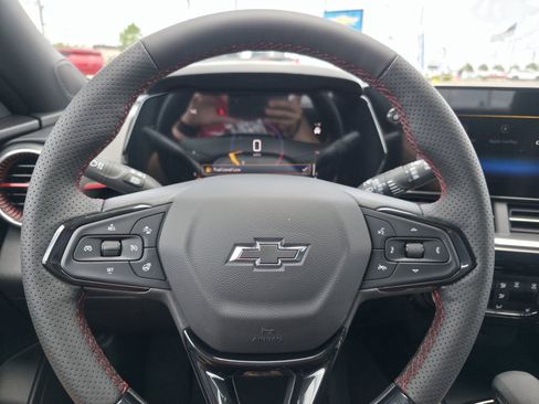 New 2026 Chevrolet Trax RS w/ Driver Confidence Package FWD image 18