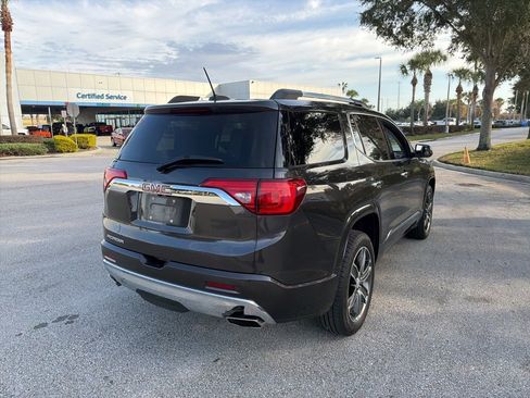Used 2019 GMC Acadia Denali image 5