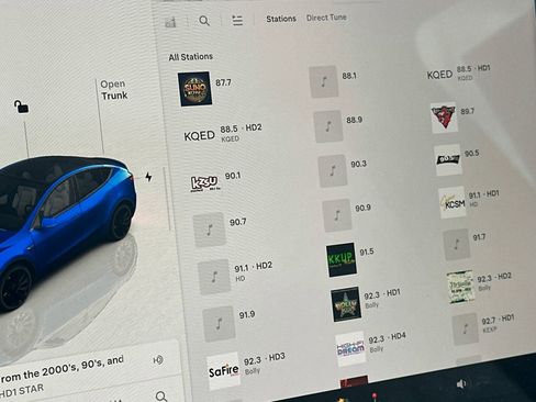 Used 2022 Tesla Model Y Performance image 18