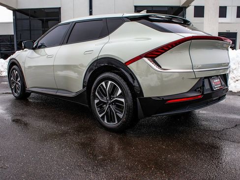 Used 2024 Kia EV6 Wind w/ Wind Technology Package image 4