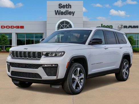New 2026 Jeep Grand Cherokee L Limited image 3