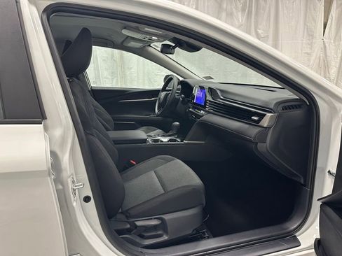 Used 2025 Toyota Camry LE image 57