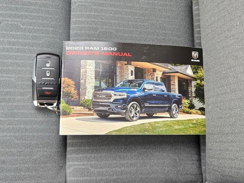 Used 2023 RAM 1500 Big Horn AWD/4WD image 10