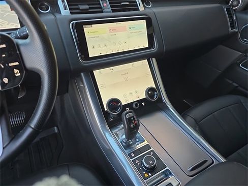 Used 2020 Land Rover Range Rover Sport HSE image 23