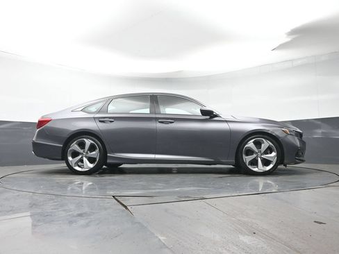 Used 2019 Honda Accord Touring image 33