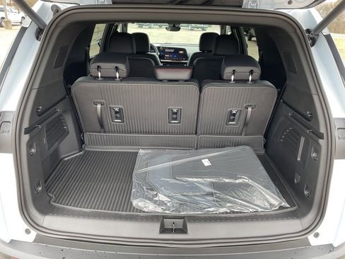 New 2026 Chevrolet Traverse Z71 w/ Driver Confidence Package image 32