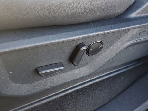 New 2026 Ford F250 Lariat w/ Black Appearance Package image 20