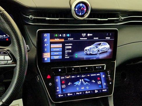 Used 2024 Maserati Grecale GT image 19