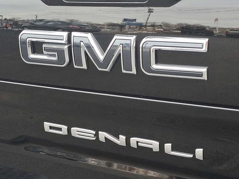 Used 2025 GMC Sierra 1500 Denali Ultimate image 29