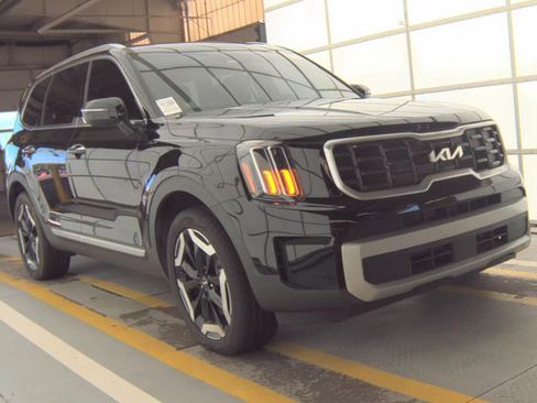 Used 2024 Kia Telluride S w/ S Sunroof Package AWD/4WD image 2