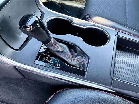 Used 2017 Toyota Camry SE FWD image 16