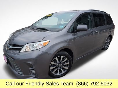 Used 2018 Toyota Sienna XLE Premium