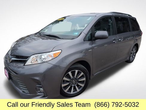 Used 2018 Toyota Sienna XLE Premium image 1