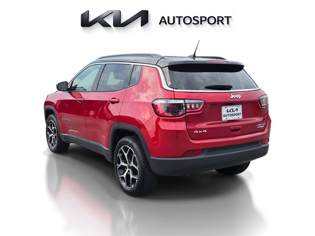 Used 2025 Jeep Compass Limited AWD/4WD image 10