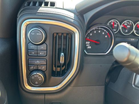 Used 2020 Chevrolet Silverado 1500 LT w/ All-Star Edition image 15