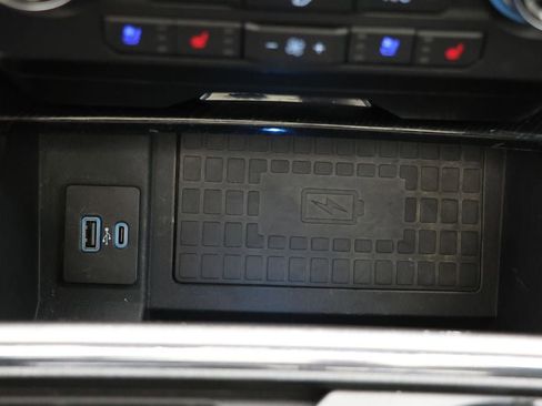 Used 2021 Ford F450 Platinum w/ FX4 Off-Road Package image 34