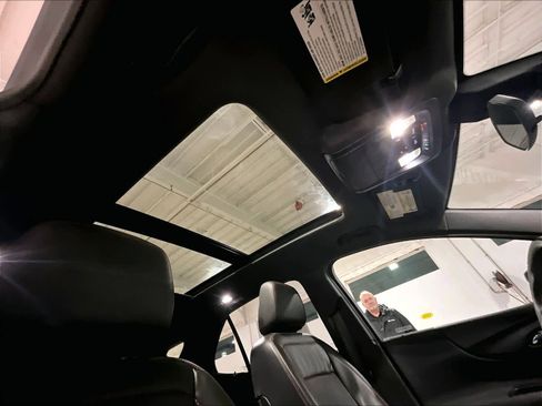 Certified 2022 Chevrolet Equinox RS w/ RS Leather Package image 22