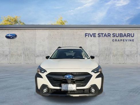Used 2025 Subaru Outback Premium AWD/4WD image 3