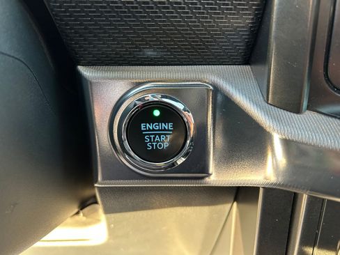 Used 2022 Ford F150 Raptor w/ Equipment Group 801A High image 15