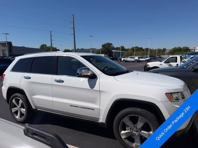 Used 2015 Jeep Grand Cherokee Limited w/ Trailer Tow Group IV AWD/4WD image 4