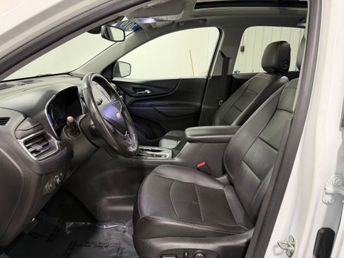 Used 2019 Chevrolet Equinox Premier image 4