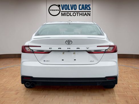 Used 2025 Toyota Camry SE FWD image 20