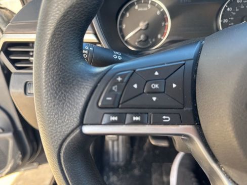 Used 2024 Nissan Altima 2.5 SV image 13