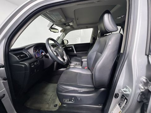 Used 2016 Toyota 4Runner Limited image 14