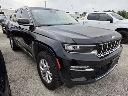 Used 2023 Jeep Grand Cherokee Limited w/ Trailer Tow Prep Group (B)