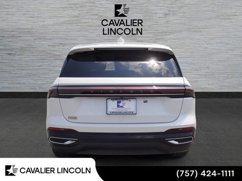 Used 2026 Lincoln Nautilus Premier w/ Equipment Group 102A AWD/4WD image 3