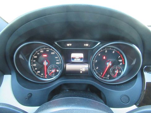 Used 2019 Mercedes-Benz CLA 250 image 30