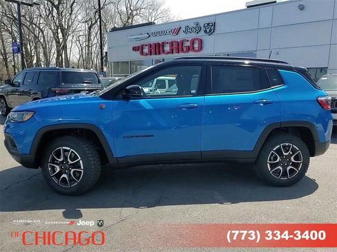 New 2025 Jeep Compass Trailhawk image 9