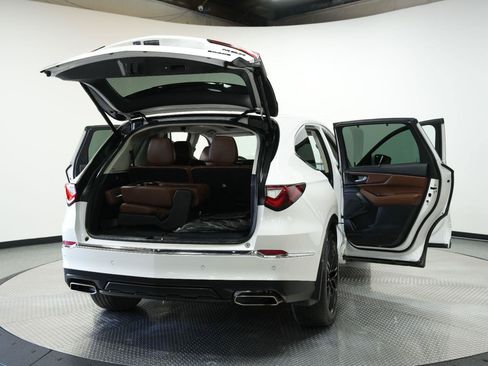 Used 2023 Acura MDX SH-AWD w/ Technology Package image 13