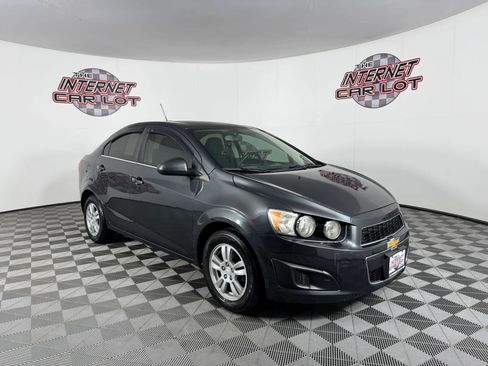 Used 2015 Chevrolet Sonic LT FWD image 9