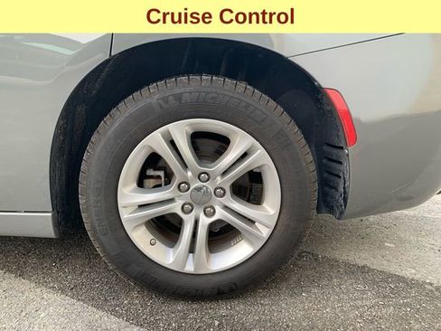 Used 2023 Dodge Charger SXT image 9