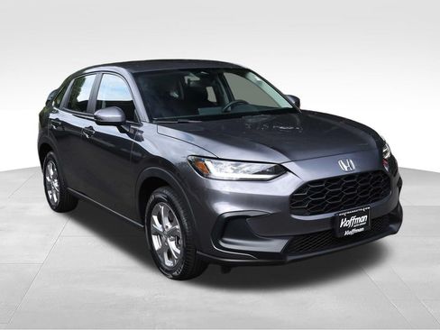 Used 2023 Honda HR-V LX image 2